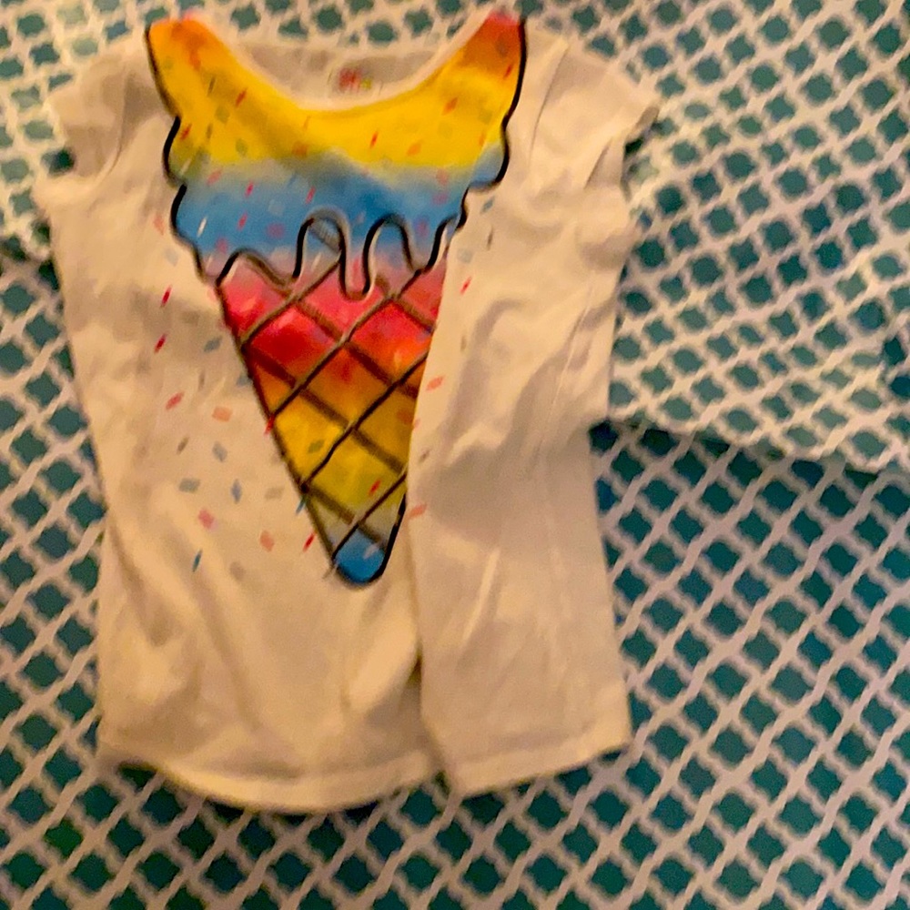 I am selling ice cream cone T-shirt